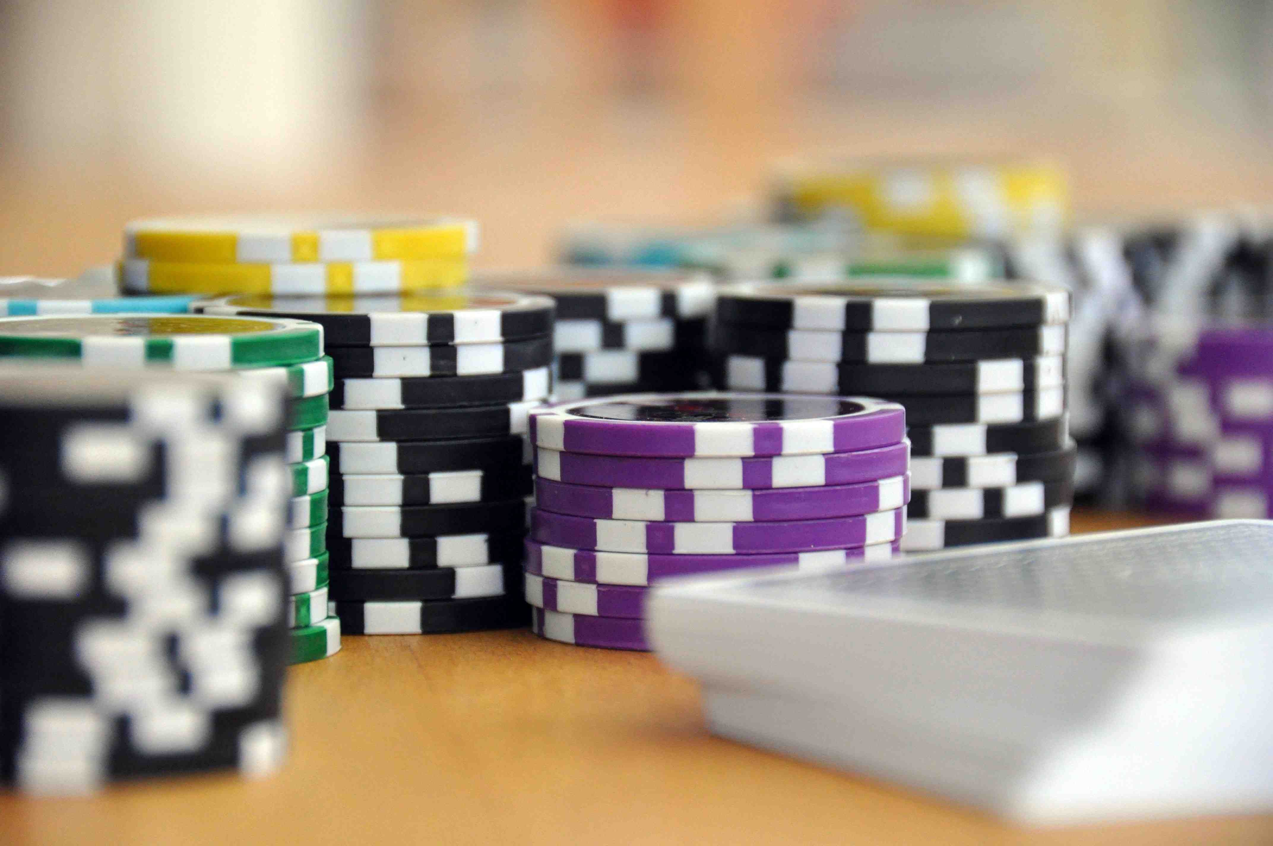 rm100 slot